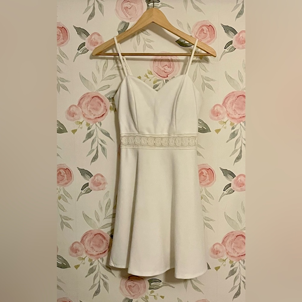 White Francesa’s Dress